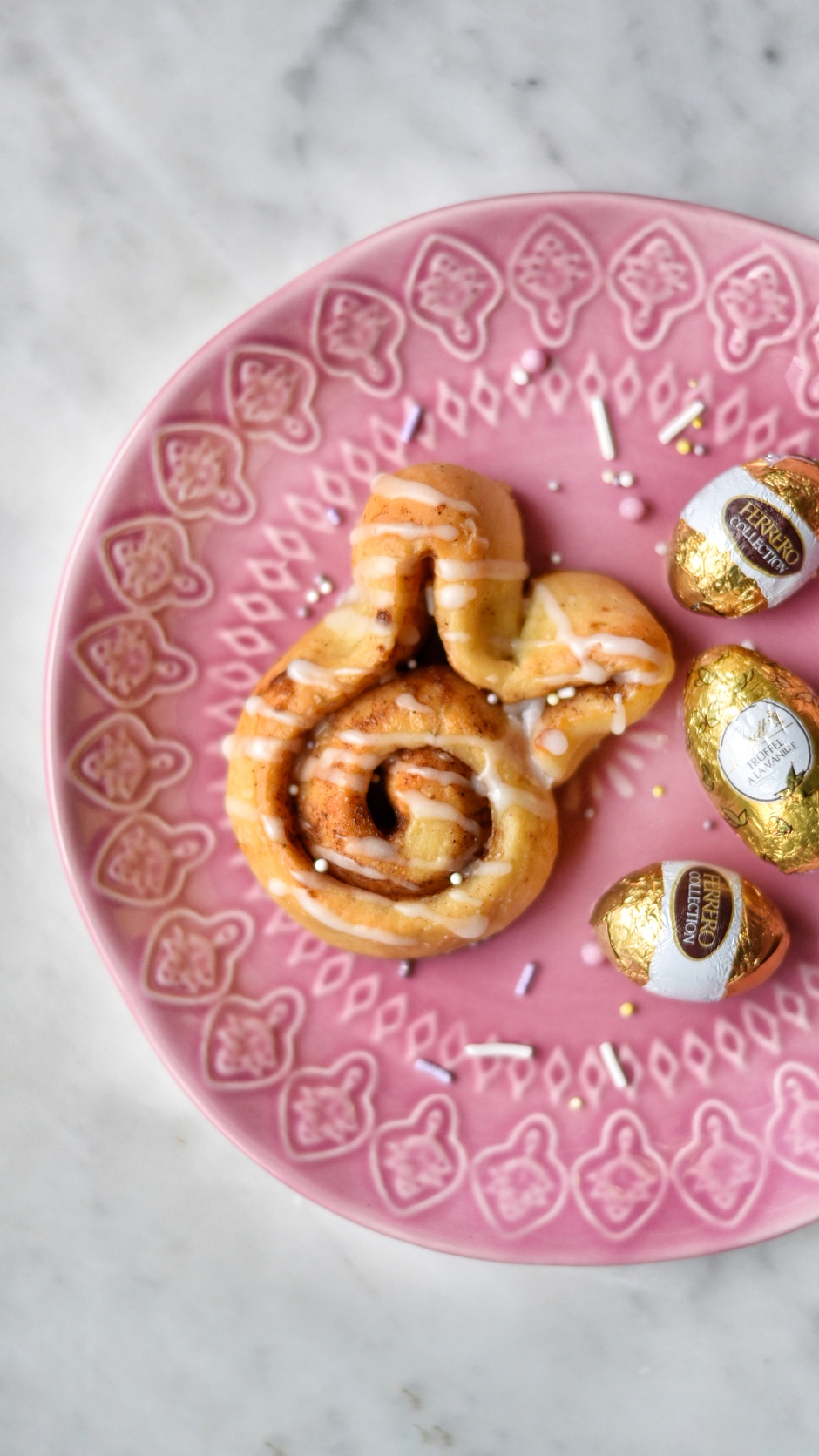 Cinnamon Bunny rolls